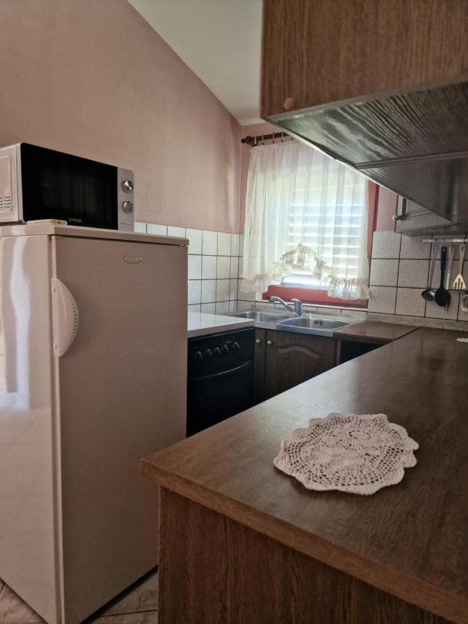 Apartmani Vesna Vir Eksteriør billede