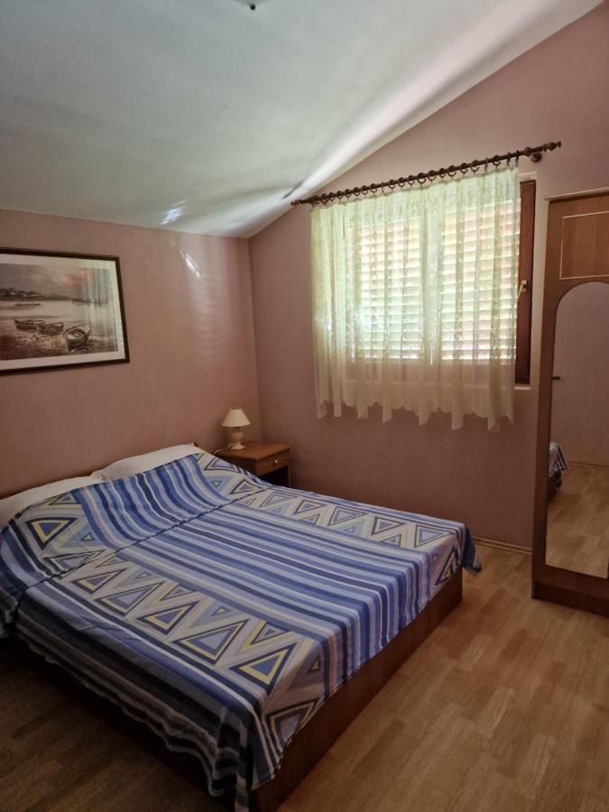 Apartmani Vesna Vir Eksteriør billede